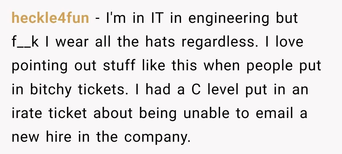 Boss CCs The Whole Team About A “Crash”, Employee Reply-Alls That He Can’t Type A URL