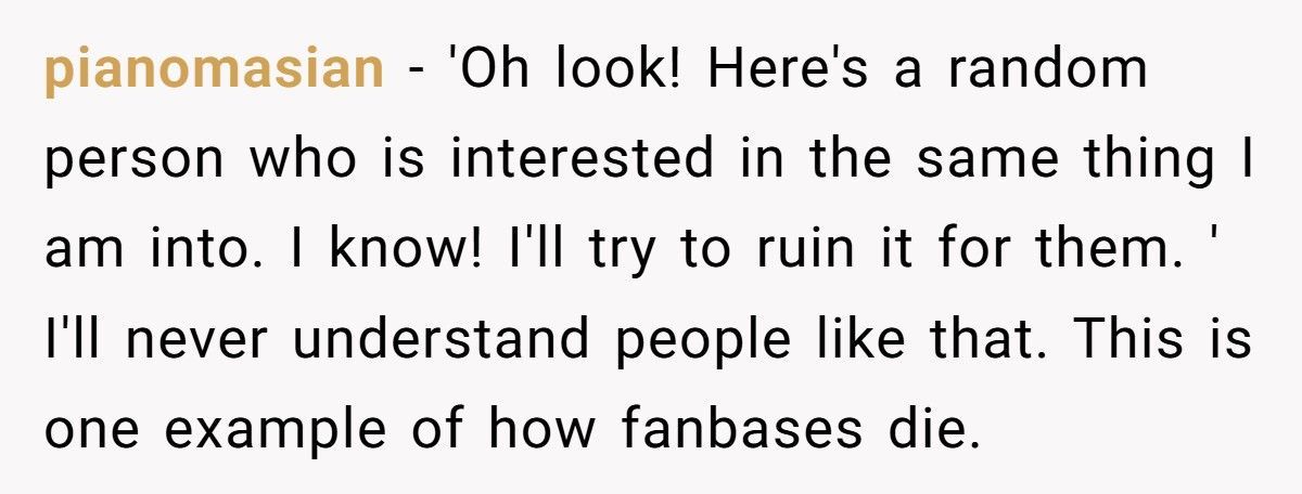 Guy Keeps Spoiling Stargate, Comic Shop Worker Hits Back With The Ultimate Comic Book Revenge