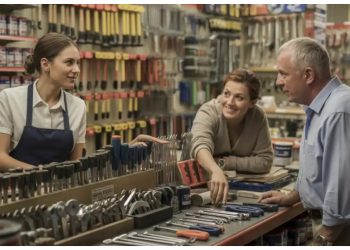 Customer Ignored Female Worker – Coworker Taught Him a Lesson