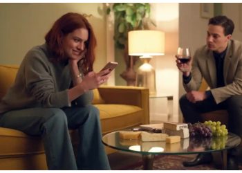 A Woman Reveals Her Plastic Surgery to Boyfriend, He Walks Out