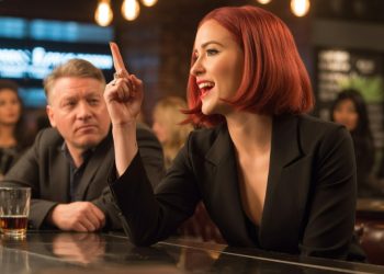 Woman Shuts Down A Man At A Bar After He Tried To “Teach” Her What A Real Man Is Woman Shuts Down A Man At A Bar After He Tried To “Teach” Her What A Real Man Is