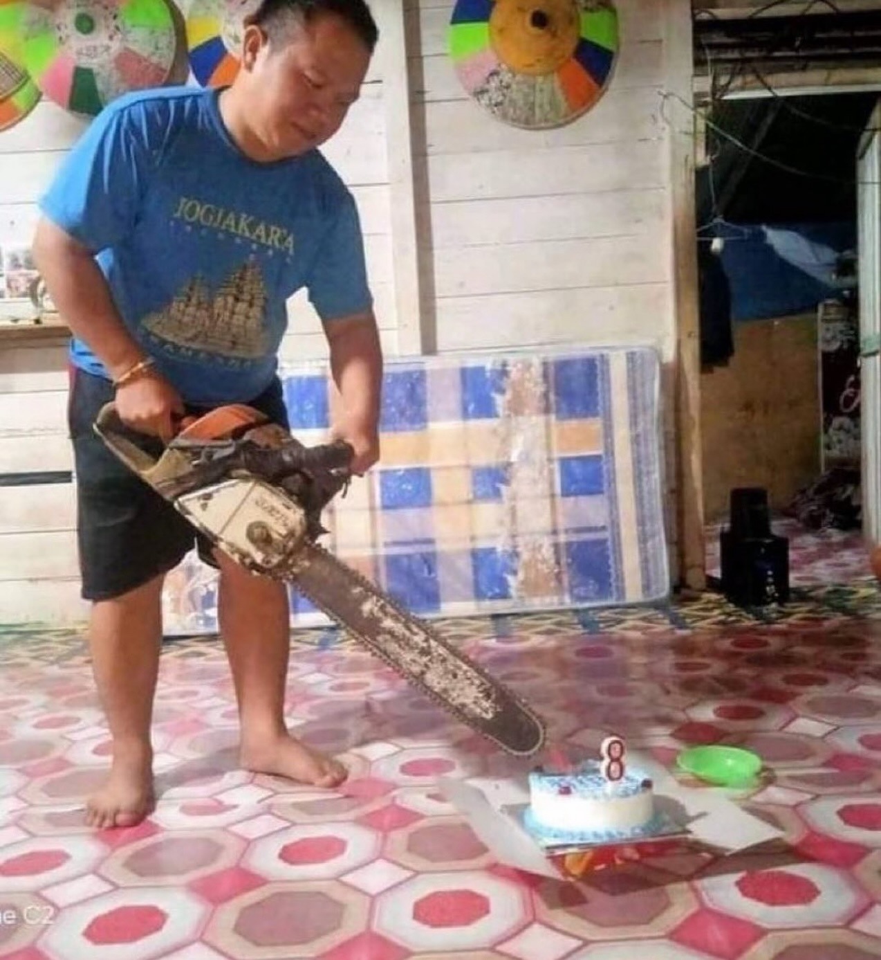 40 Absurdly Funny Photos That Make Zero Sense And We Love It