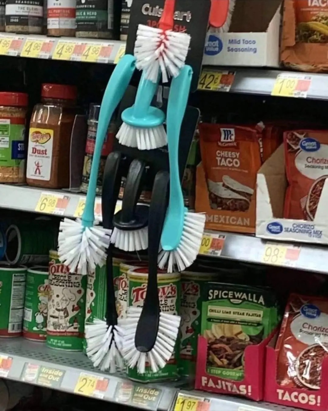 40 Absurdly Funny Photos That Make Zero Sense And We Love It