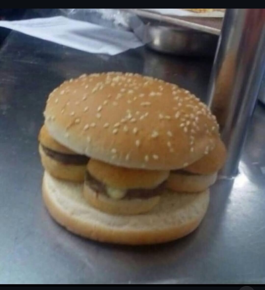 40 Absurdly Funny Photos That Make Zero Sense And We Love It