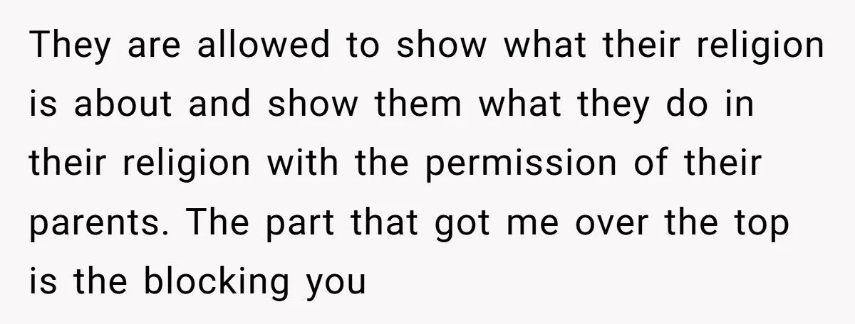 Ex-Muslim Mom Bans Kids From In-Laws’ House After Seeing Photos Of Her Daughter In A Hijab Generated by Aubtu.biz