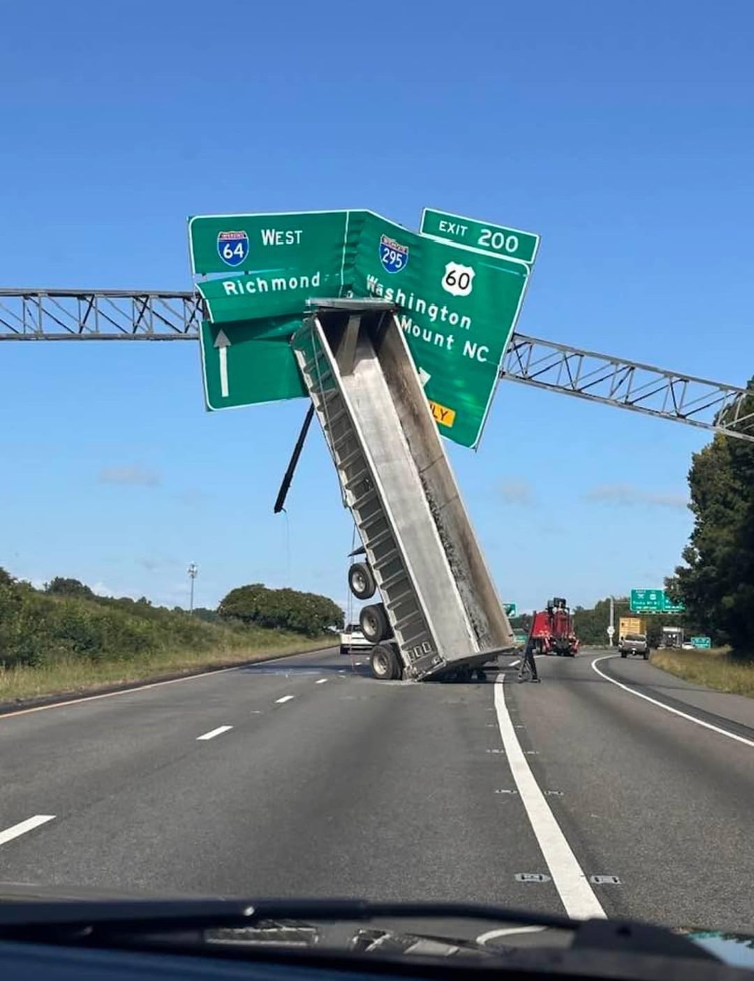 40 WTF Photos That Defy Logic