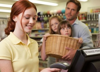 Man Mocked A Cashier’s Speech In Front Of His Kids, So A Stranger Taught Him Patience