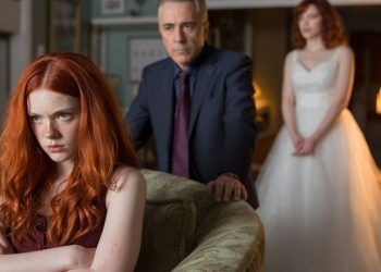 Bride Demands Stepdaughter Dye Her Hair So She Won’t Look Like Her Late Mom