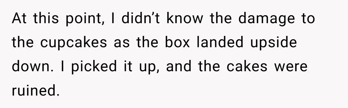 Gender Reveal Cupcakes Ruined By Dog Lead To Payment Dispute