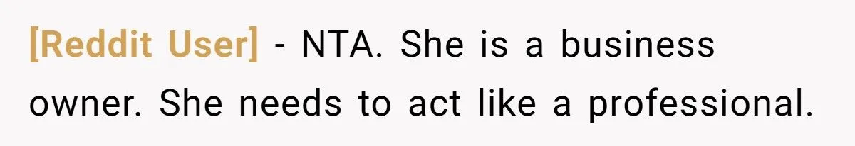 Gender Reveal Cupcakes Ruined By Dog Lead To Payment Dispute