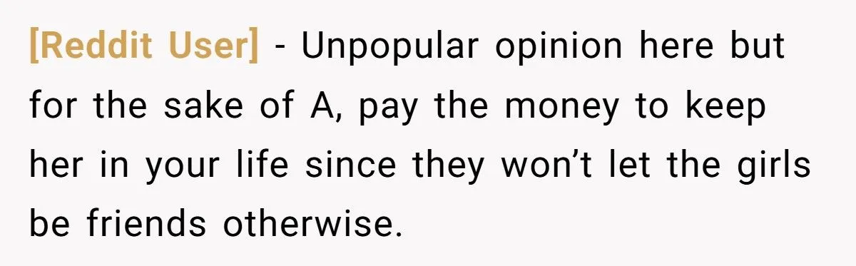 This Woman Spent Hours Detangling Her Daughter’s Friend’s Matted Hair