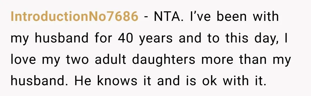 Young Mom Refused to Stop Vacuuming During the Day Despite New Neighbor’s Baby Napping
