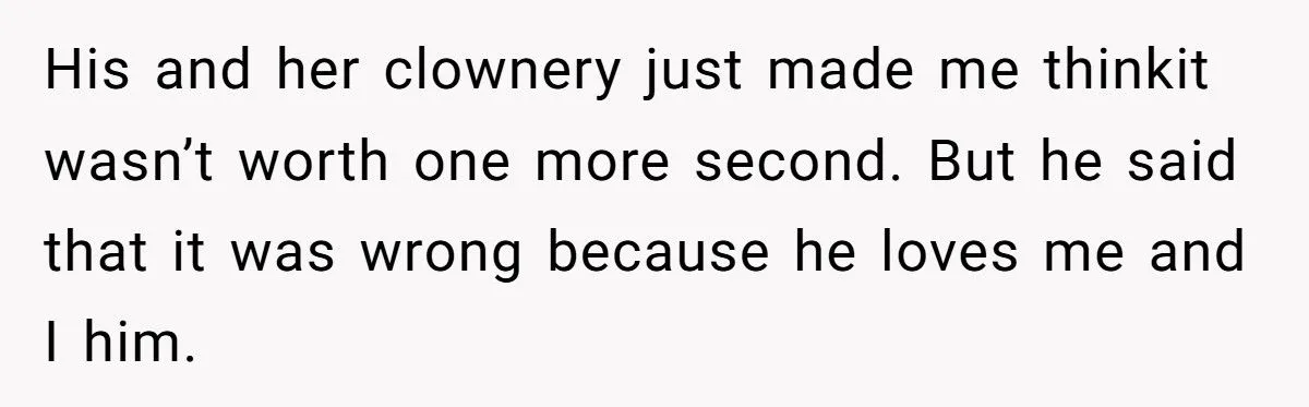Girlfriend Shocks Everyone by Dumping Boyfriend at Dinner After His Girl Bestie Claims She Destroys All His Relationships