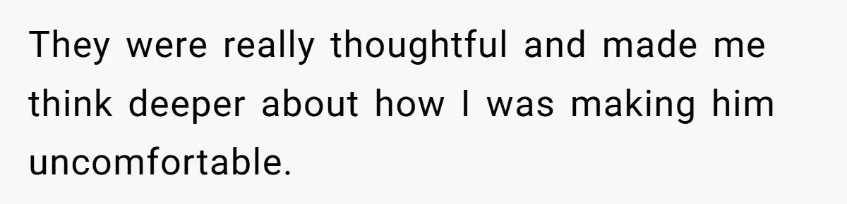 Her Boyfriend Told Her Not to Talk to Him While Naked - The Internet Can’t Believe His Reason