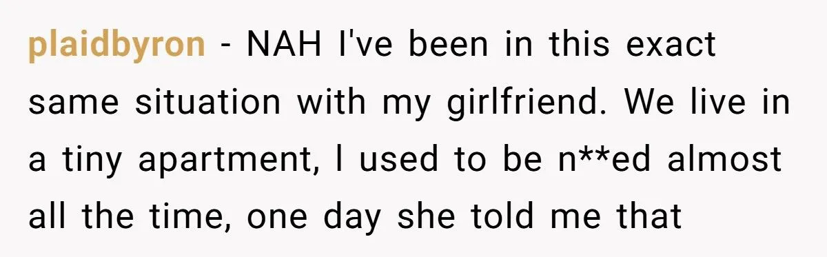 Her Boyfriend Told Her Not to Talk to Him While Naked - The Internet Can’t Believe His Reason