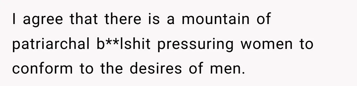 Her Boyfriend Told Her Not to Talk to Him While Naked - The Internet Can’t Believe His Reason