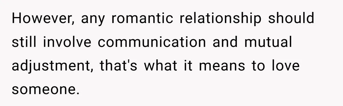 Her Boyfriend Told Her Not to Talk to Him While Naked - The Internet Can’t Believe His Reason