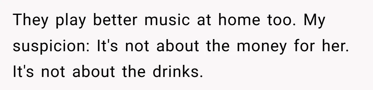 She Leaves Her Wedding Ring at Home for Clubbing Nights - Is This a Dealbreaker?