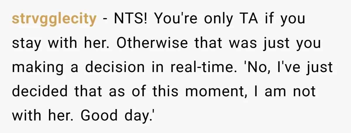 A Man Pretends He’s a Stranger While His Fiancée Gets Dragged Off a Plane Screaming A Man Pretends He’s a Stranger While His Fiancée Gets Dragged Off a Plane Screaming