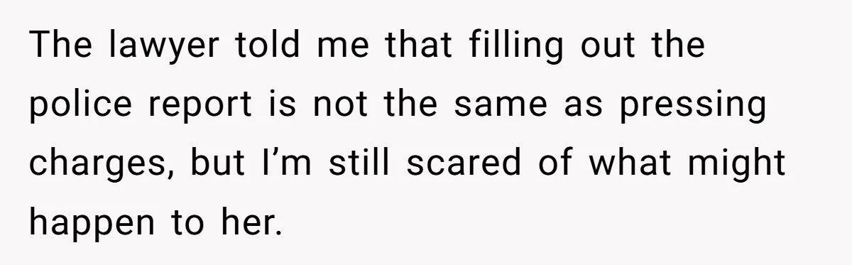 Man’s Heart-Wrenching Dilemma: Reporting Mom For Identity Theft Over $43K Debt