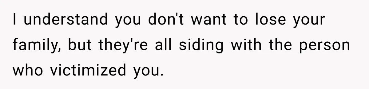 Man’s Heart-Wrenching Dilemma: Reporting Mom For Identity Theft Over $43K Debt