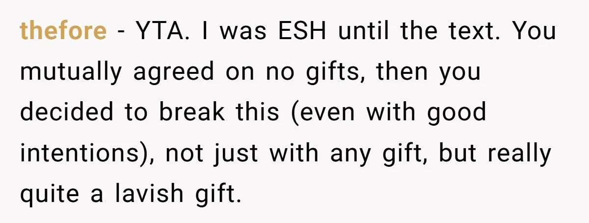 Boyfriend’s Lavish Gift Sparks Girlfriend’s Seizure And Christmas Meltdown