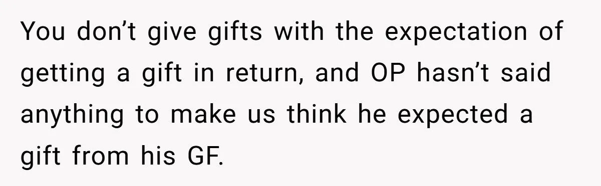 Boyfriend’s Lavish Gift Sparks Girlfriend’s Seizure And Christmas Meltdown
