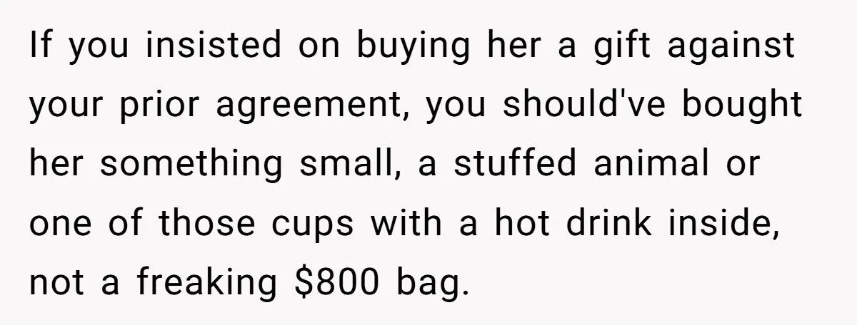 Boyfriend’s Lavish Gift Sparks Girlfriend’s Seizure And Christmas Meltdown