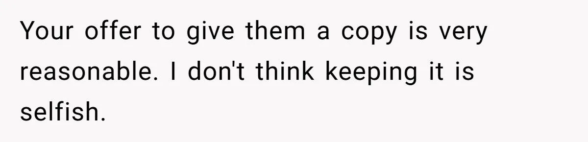 Woman’s Battle Over A Precious Sketchbook Gift After Her Friend’s Tragic Death