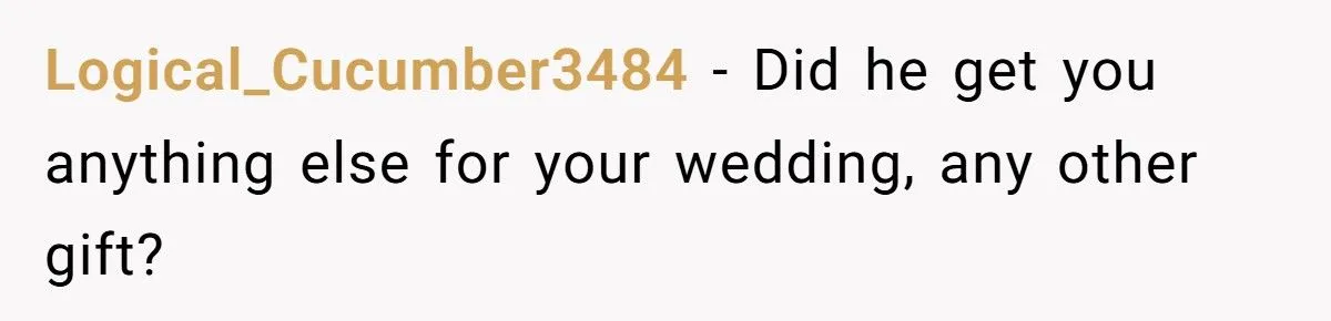 Their Cousin’s “Gift” of Wedding Photography Turned into a Shocking $3,000 Invoice