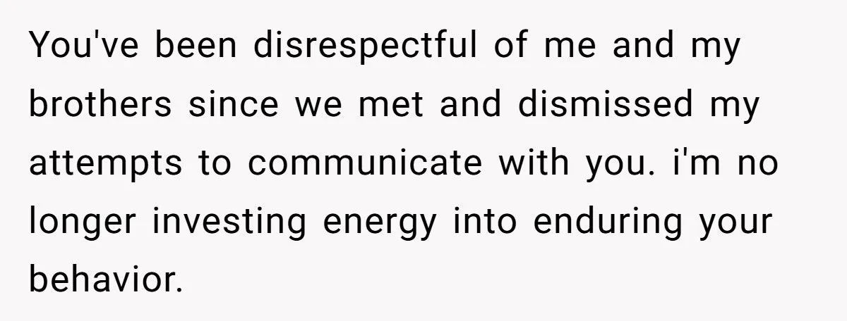 She Took Her Dad’s Girlfriend’s House Key Away After Being Told to “Go to Bed” at 21