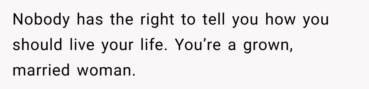 Bride Secretly Sells Alcohol At Dry Wedding To Offset Costs