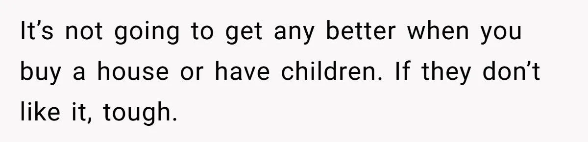 Bride Secretly Sells Alcohol At Dry Wedding To Offset Costs