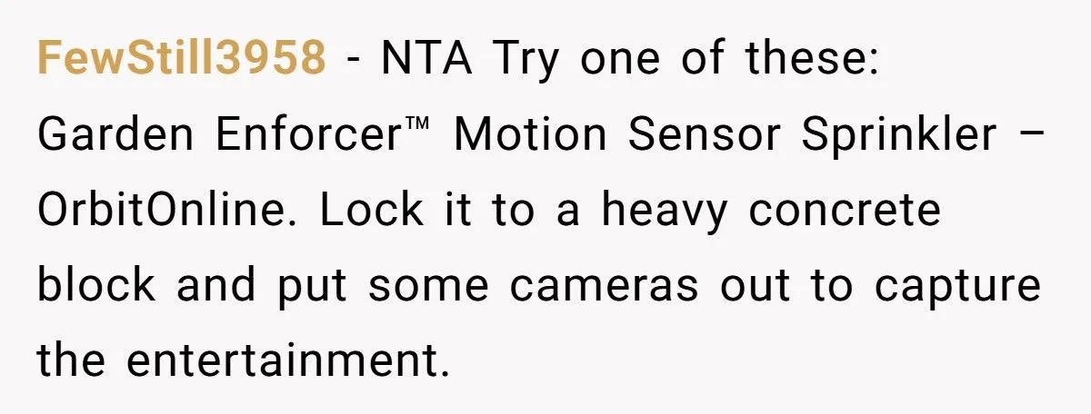 Homeowner Asks Neighbor to Move “Community Farm Stand” After Thieves Raid Their Garden