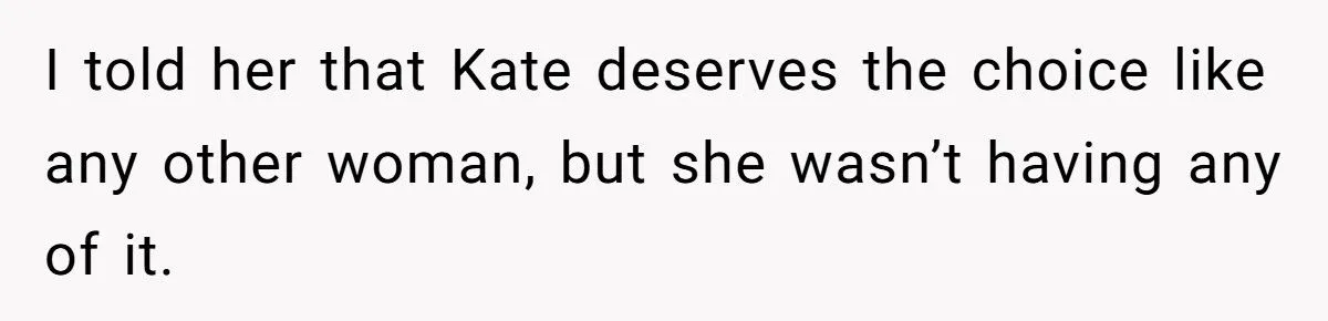 Father Divorces Wife After She Refuses to Let Their 14-Year-Old Daughter Terminate Pregnancy