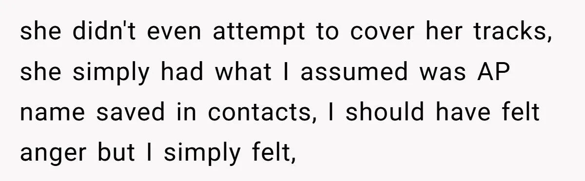 He Saw the Messages, Left a Note, and Ended His Engagement