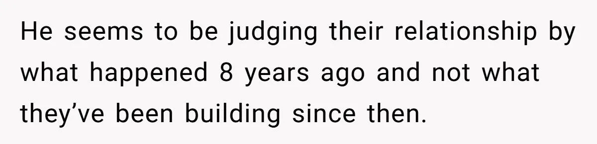 Friend Called Out For Refusing Wedding Over 8-Year-Old Grudge