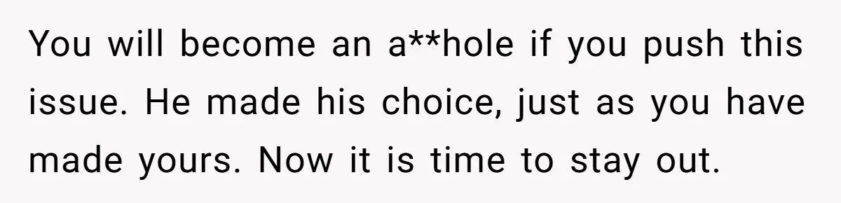 Friend Called Out For Refusing Wedding Over 8-Year-Old Grudge
