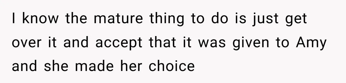 Wedding Shock: Family Upset When Heirloom Ring is Remade Without Grandma’s Knowledge