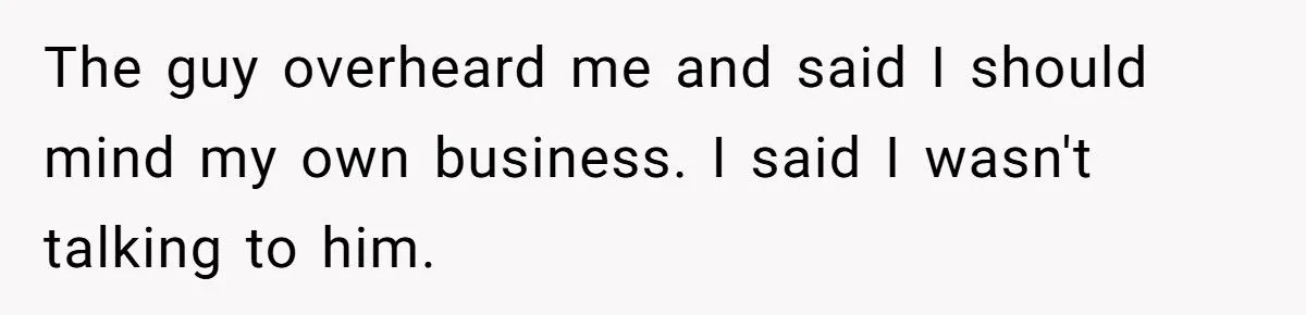 A Bystander Sparks Drama After Accusing Dad of Scaring His Kid Just for a Photo
