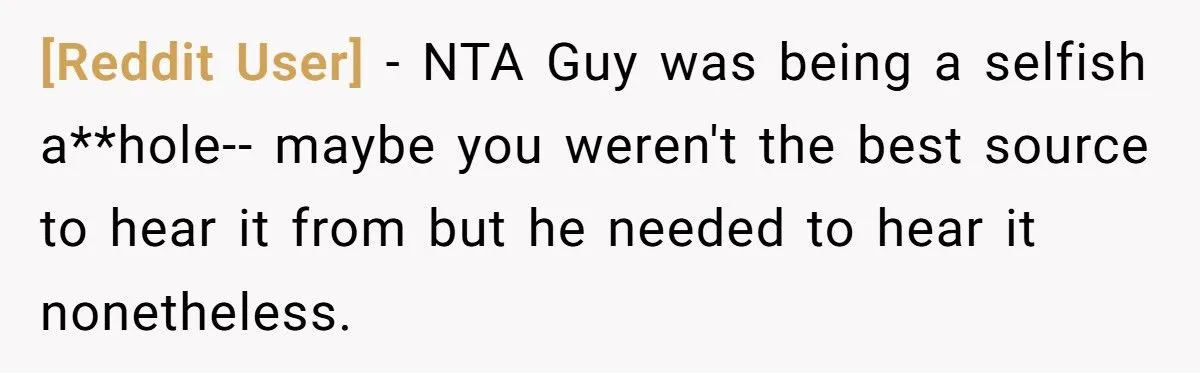 A Bystander Sparks Drama After Accusing Dad of Scaring His Kid Just for a Photo