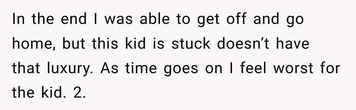 He Reported a Mom for Allowing Glitter on a Plane – Now the Internet Is Divided