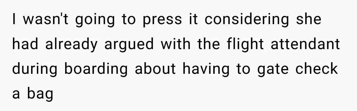 He Reported a Mom for Allowing Glitter on a Plane – Now the Internet Is Divided