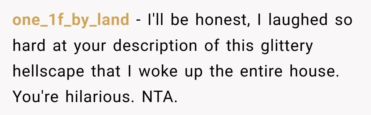 He Reported a Mom for Allowing Glitter on a Plane – Now the Internet Is Divided