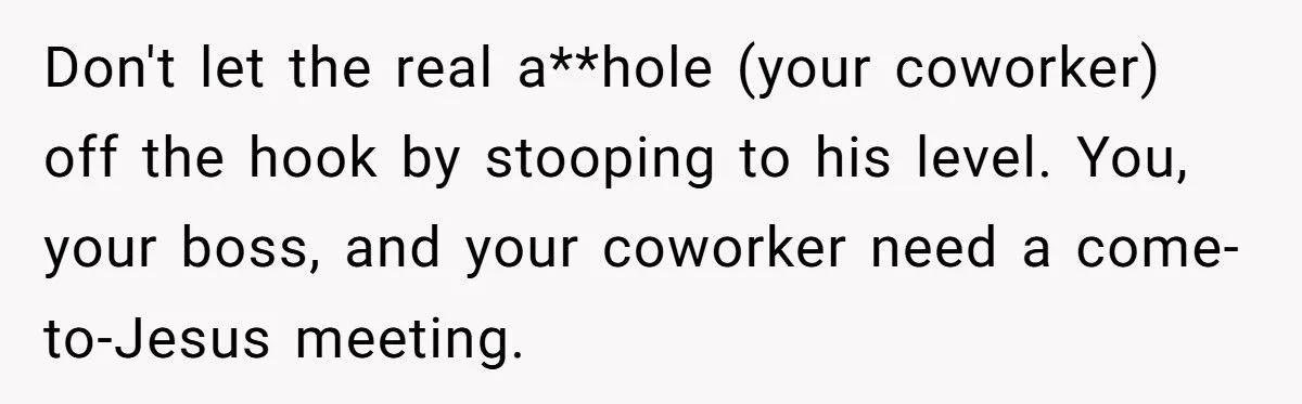 Worker Snaps t Coworker For Ignoring 'Do Not Disturb' Status