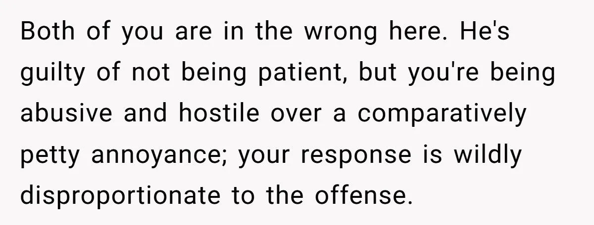Worker Snaps t Coworker For Ignoring 'Do Not Disturb' Status