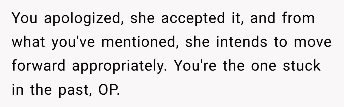 Woman’s Past As A High School Bully Haunts Her Wedding Guest List Dilemma