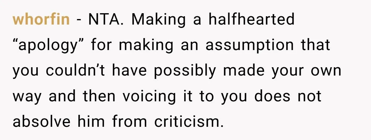 Woman Calls Out Date for Condescending House Comment, Sparks Debate