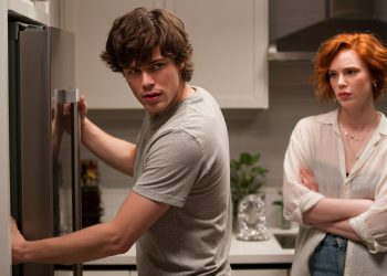 Cold Apartment, Hot Debate: Man’s Nipple Comment Ignites Clash Cold Apartment, Hot Debate: Man’s Nipple Comment Ignites Clash