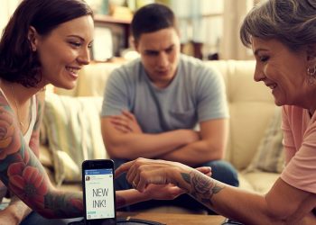 Guy’s Tantrum Over Girlfriend Tattooing Mom Sparks Backlash